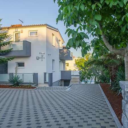 Villa Mmm Vantacici Εξωτερικό φωτογραφία