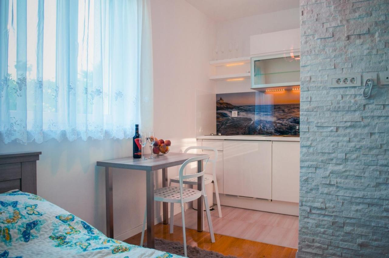 Villa Mmm Vantacici Εξωτερικό φωτογραφία
